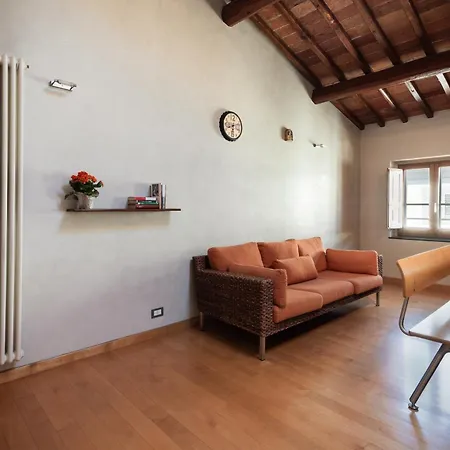 Corso Italia 41 דירה